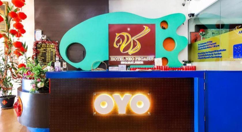 Super Oyo 1114 Neo Pegasus Hotel Segamat Exterior foto
