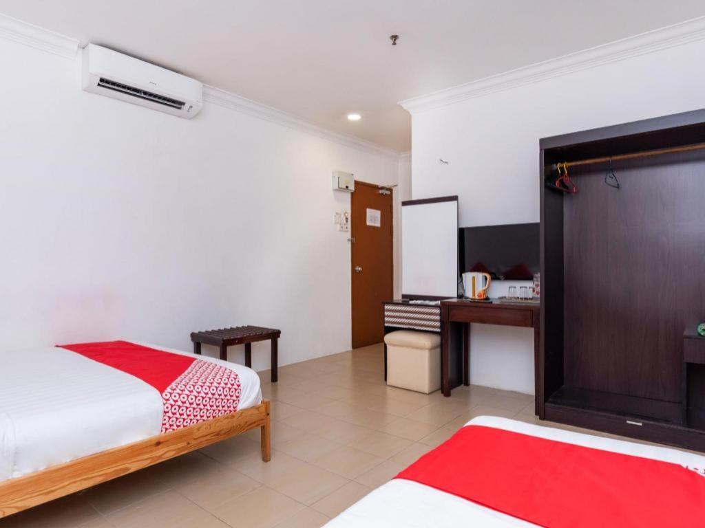 Super Oyo 1114 Neo Pegasus Hotel Segamat Exterior foto